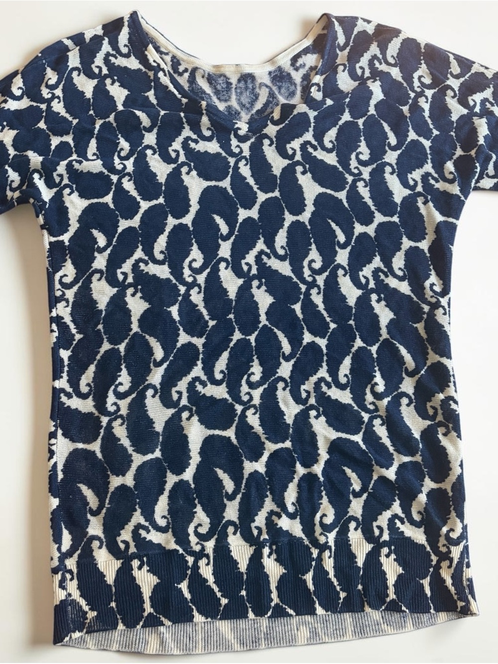 Talbots Navy and White Short Sleeve Patterned Tee
